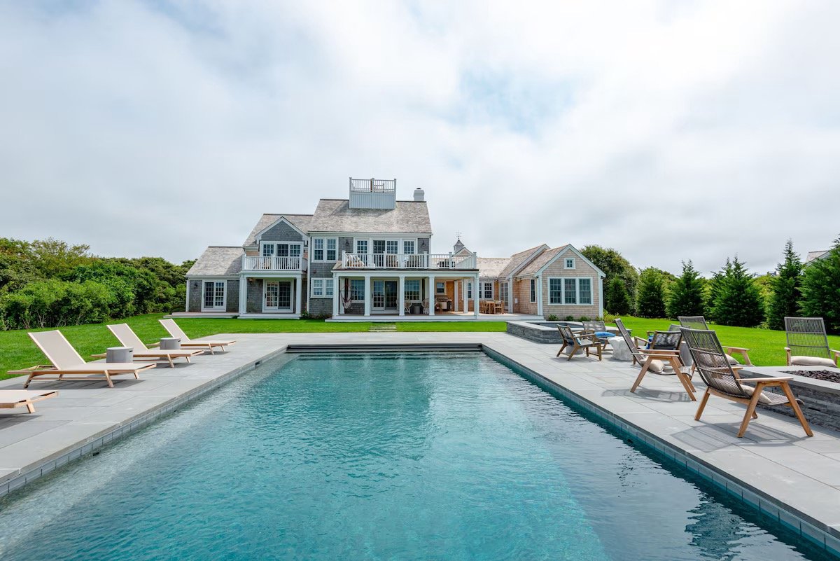 Read more about the article Property ID: NE-1 – Private and Luxurious Retreat in Shawkemo, Nantucket: Unparalleled Water Views and High-End Amenities