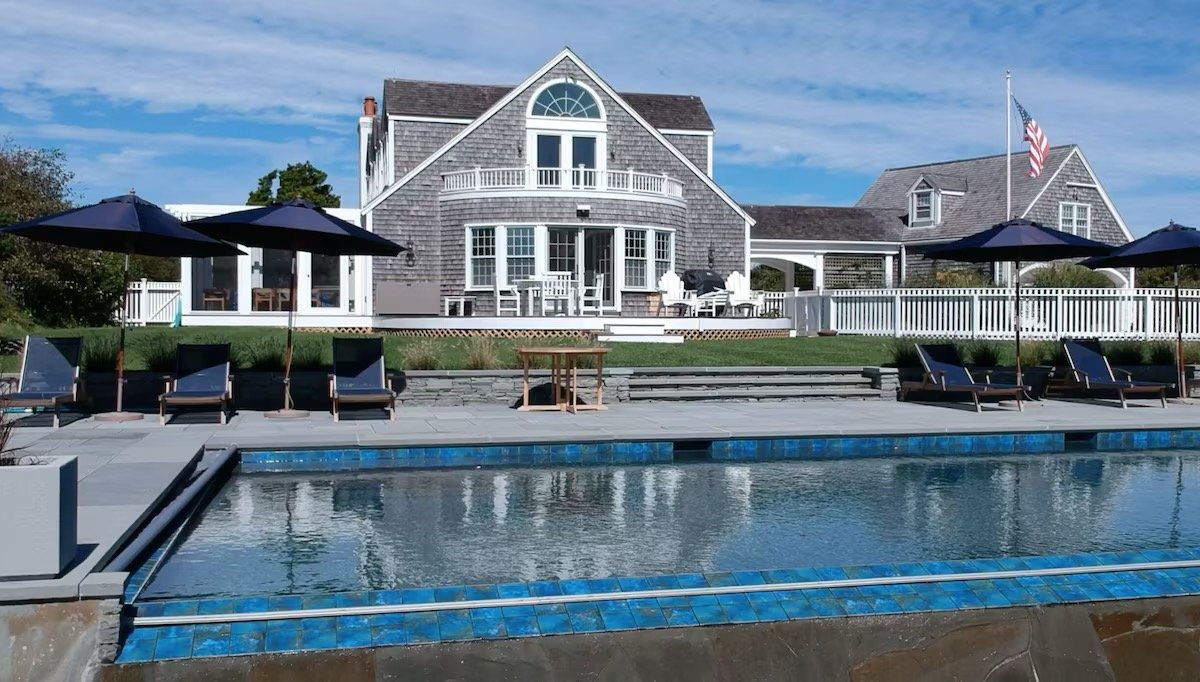 Read more about the article Property ID: NE-3 – Luxury Nantucket Retreat: Spectacular Pool and Spacious Outdoor Living